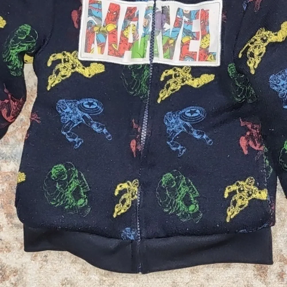 ✨️ Kid's Marvel Zip Jacket Size 5‎
